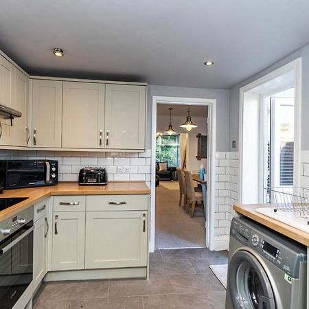 Modern 3 Bed, Heart Of Ashley Cross, 5 Mins To Sandbanks 풀 외부 사진